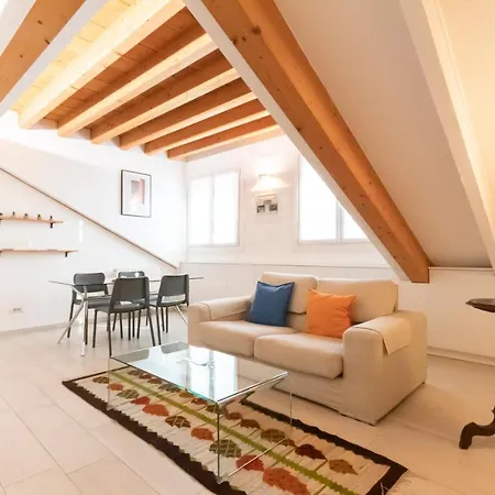 Mansarda Cola * ミラノ